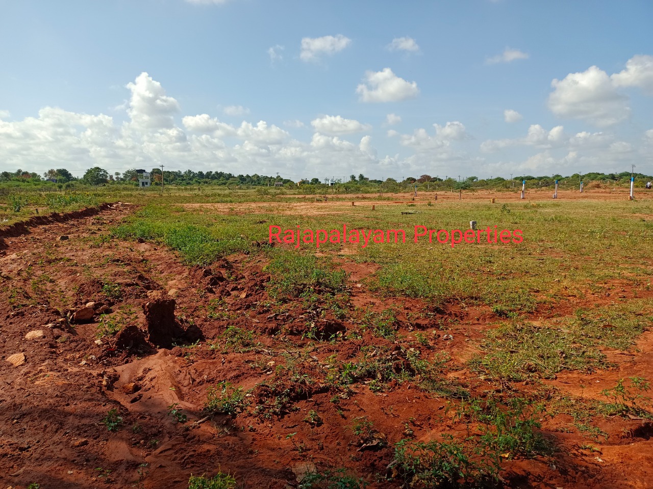 5.50 - 12 சென்ட் 4 பிளாட்டுகள் விற்பனைக்கு