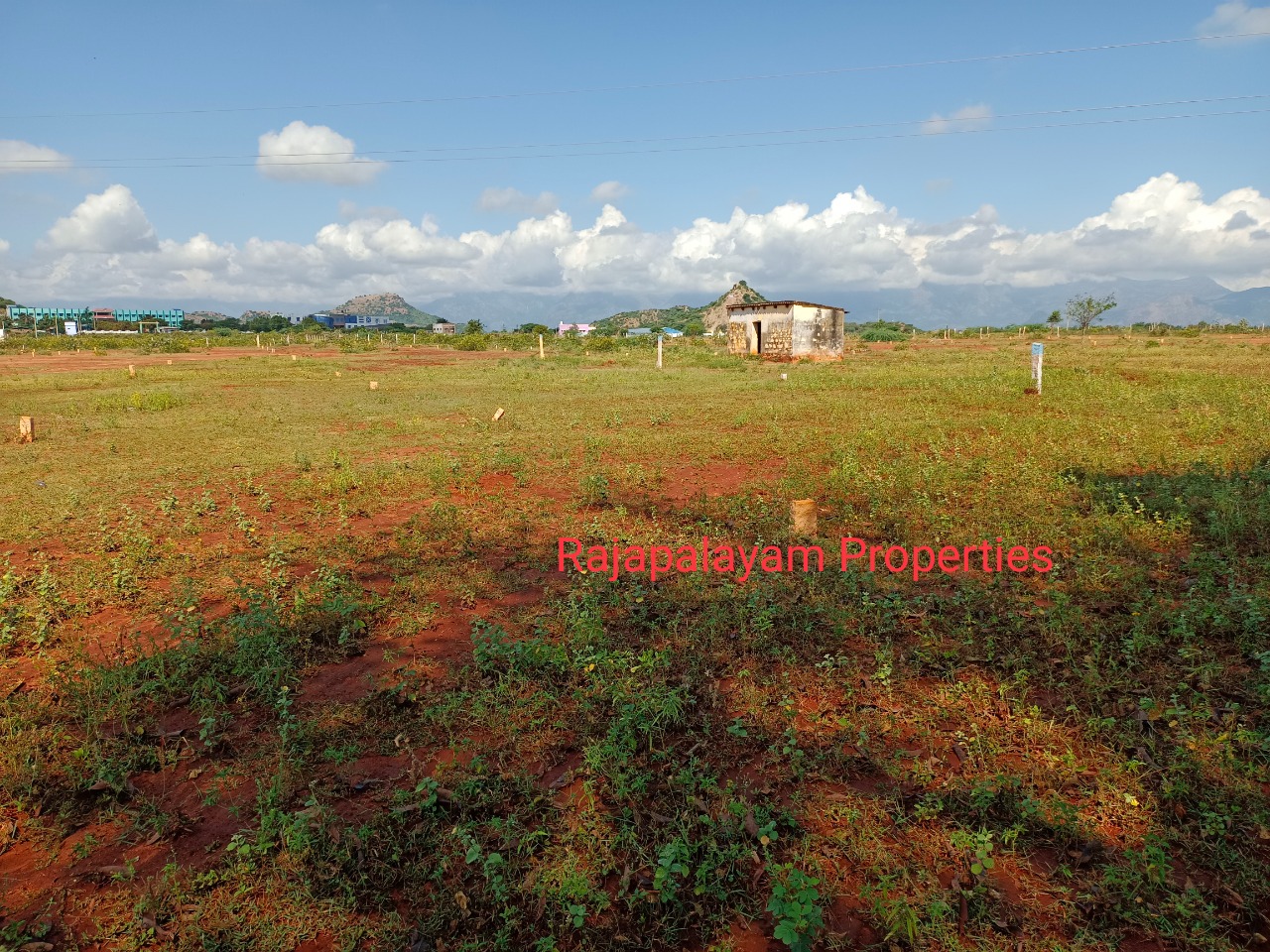 5.50 - 12 சென்ட் 4 பிளாட்டுகள் விற்பனைக்கு