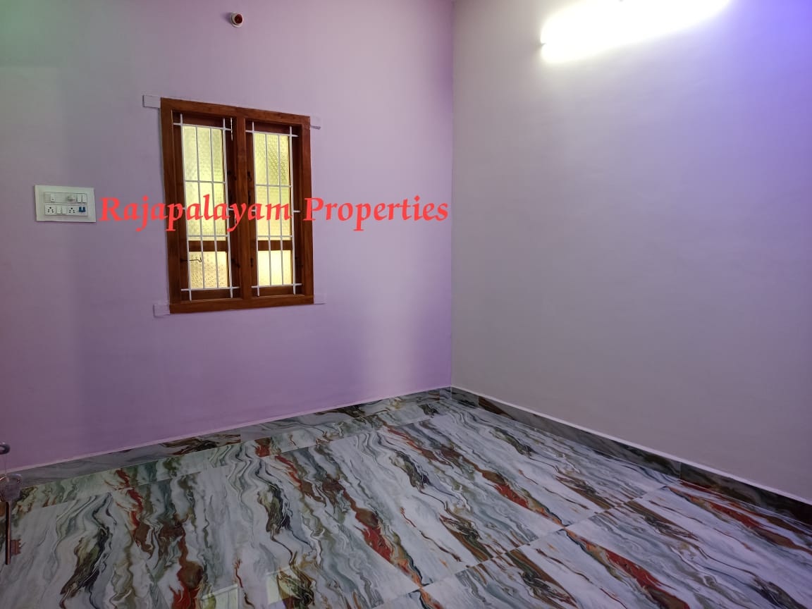 3 சென்டில் 2 BHK புதிய வீடு விற்பனைக்கு