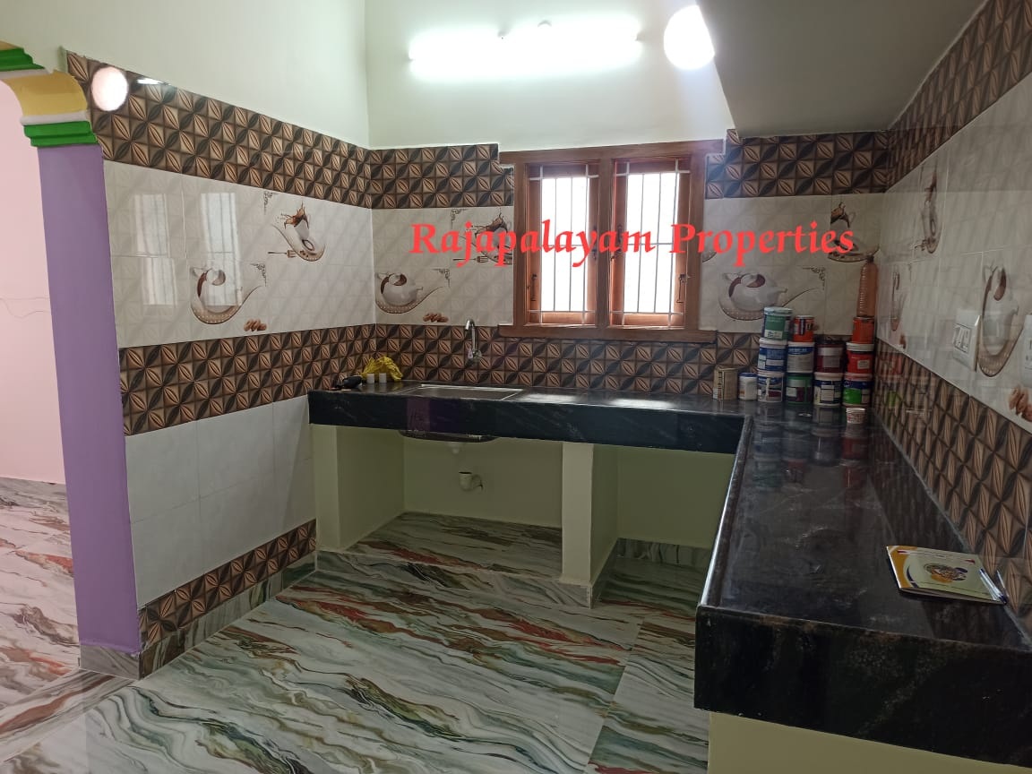 3 சென்டில் 2 BHK புதிய வீடு விற்பனைக்கு