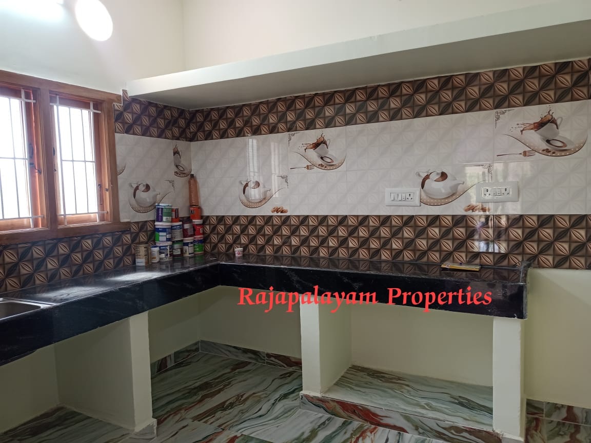3 சென்டில் 2 BHK புதிய வீடு விற்பனைக்கு