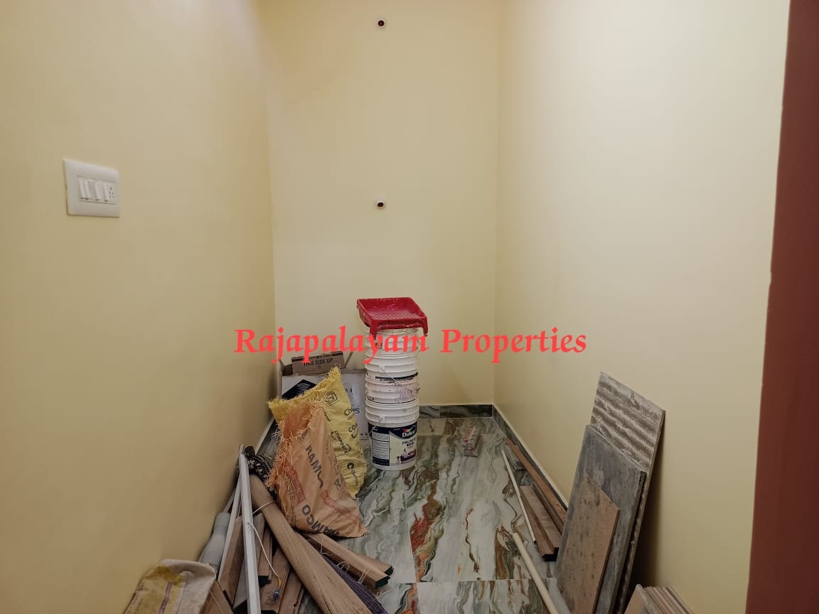 3 சென்டில் 2 BHK புதிய வீடு விற்பனைக்கு