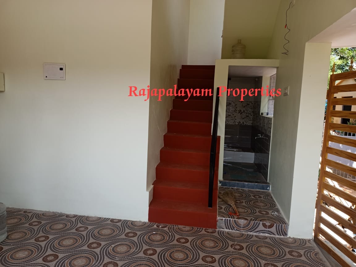 3 சென்டில் 2 BHK புதிய வீடு விற்பனைக்கு