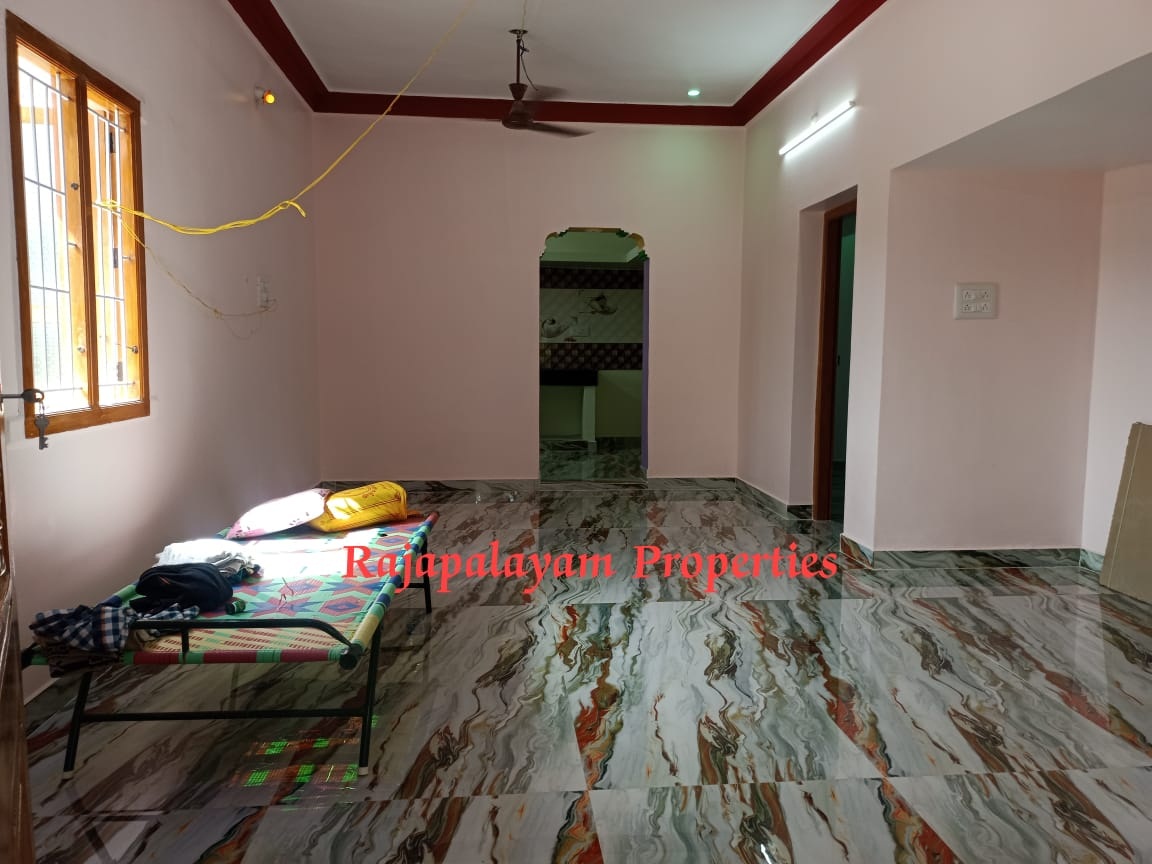 3 சென்டில் 2 BHK புதிய வீடு விற்பனைக்கு