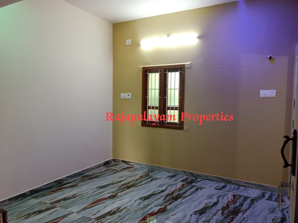 3 சென்டில் 2 BHK புதிய வீடு விற்பனைக்கு