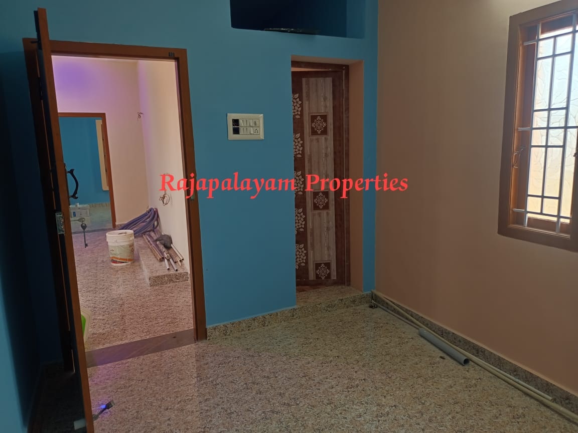 3 சென்டில் 2 BHK புதிய வீடு விற்பனைக்கு