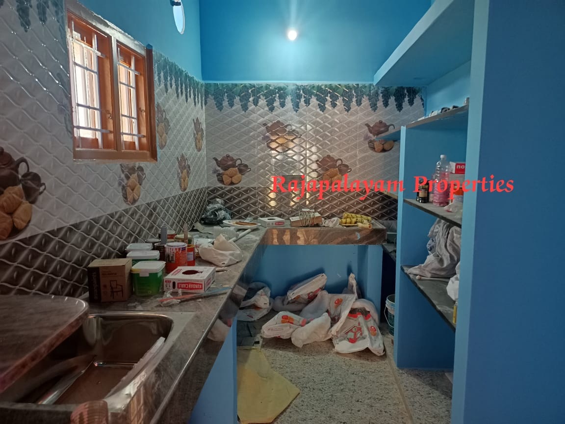 3 சென்டில் 2 BHK புதிய வீடு விற்பனைக்கு