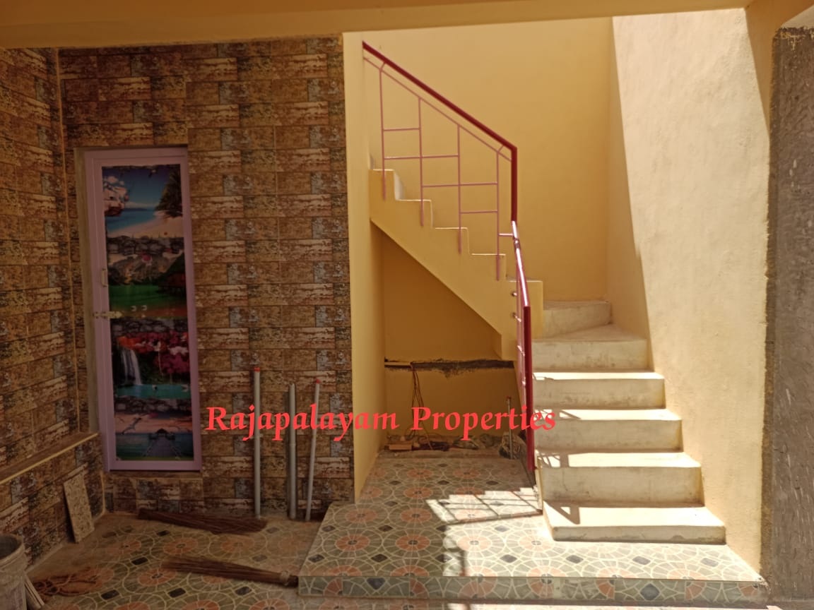 3 சென்டில் 2 BHK புதிய வீடு விற்பனைக்கு