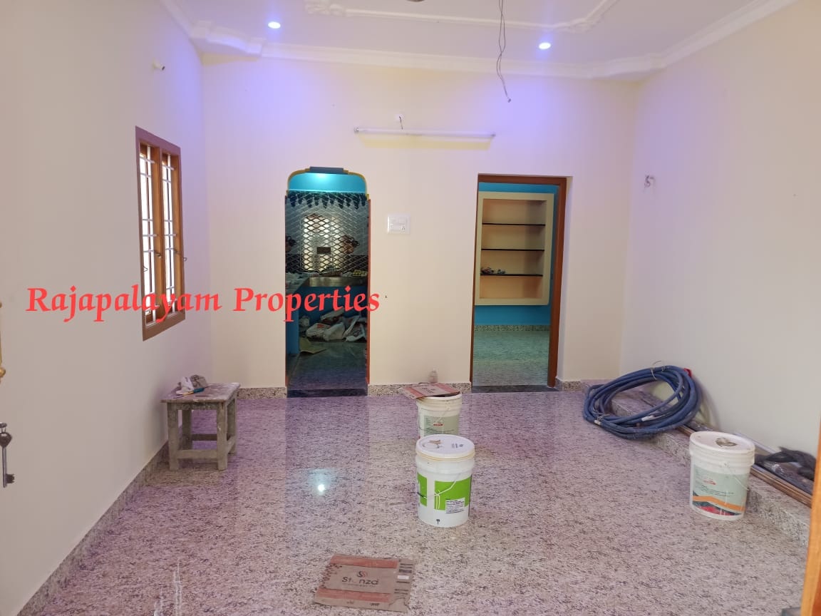 3 சென்டில் 2 BHK புதிய வீடு விற்பனைக்கு