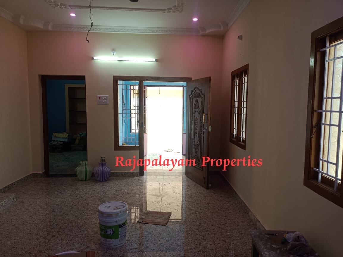 3 சென்டில் 2 BHK புதிய வீடு விற்பனைக்கு