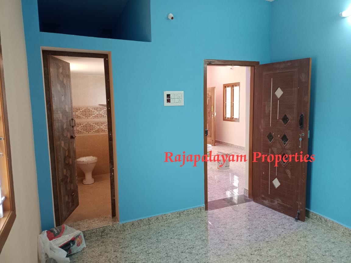 3 சென்டில் 2 BHK புதிய வீடு விற்பனைக்கு
