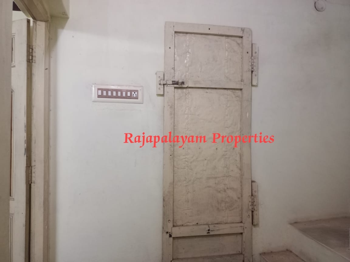 0.75 சென்டில் 1 BHK வீடு விற்பனைக்கு