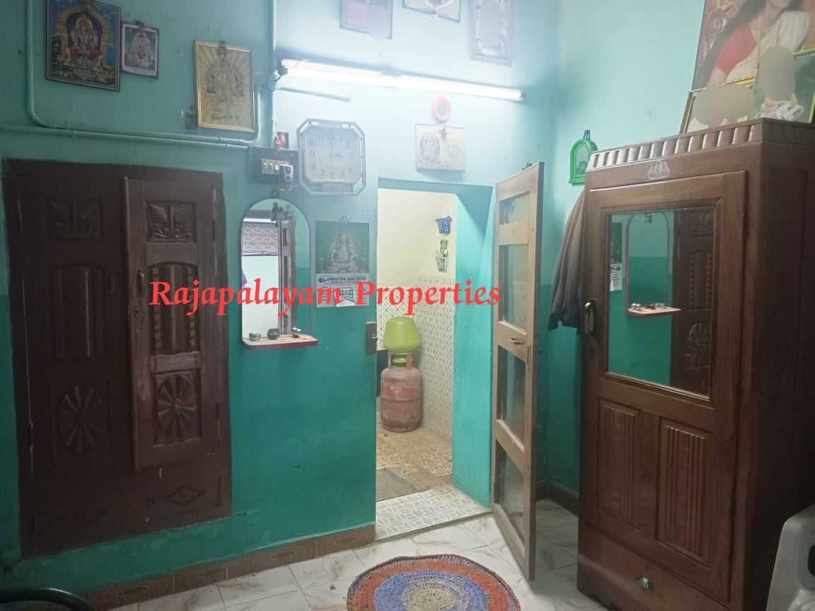 0.75 சென்டில் 1 BHK வீடு விற்பனைக்கு