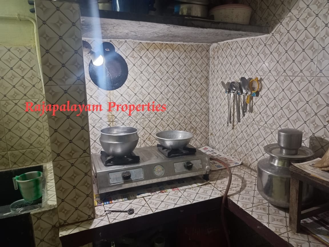 0.75 சென்டில் 1 BHK வீடு விற்பனைக்கு
