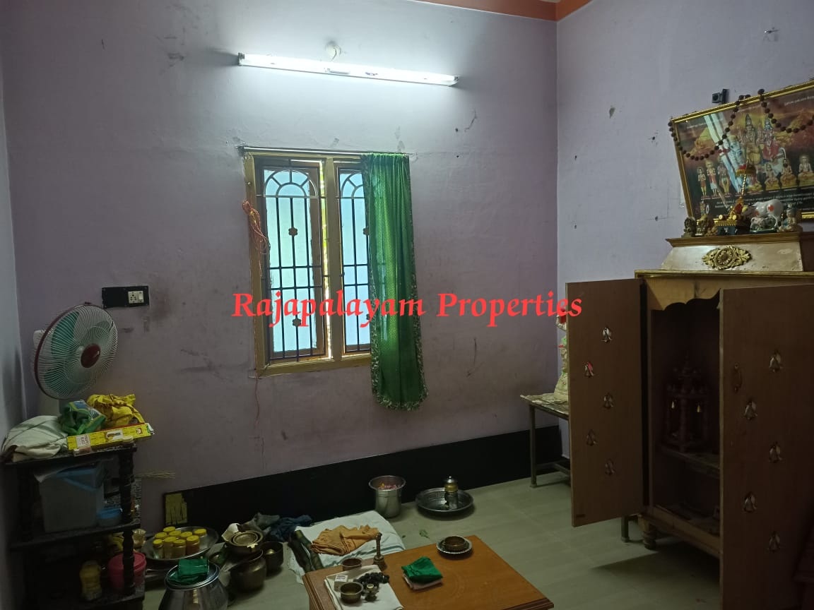 4 சென்டில் 2 BHK வீடு விற்பனைக்கு