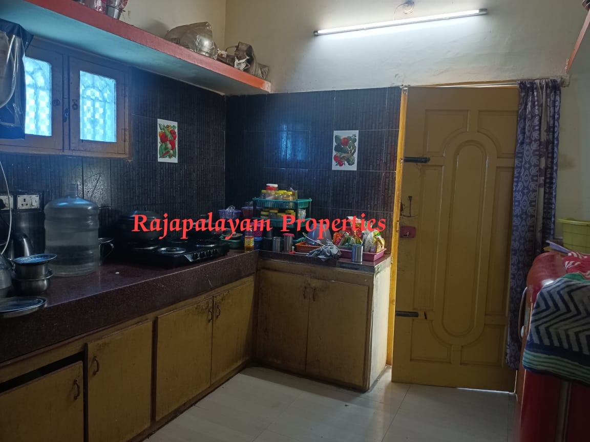 4 சென்டில் 2 BHK வீடு விற்பனைக்கு