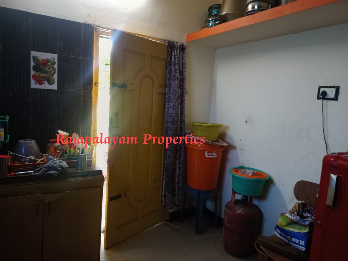 4 சென்டில் 2 BHK வீடு விற்பனைக்கு