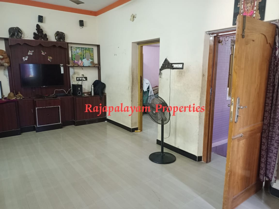 4 சென்டில் 2 BHK வீடு விற்பனைக்கு