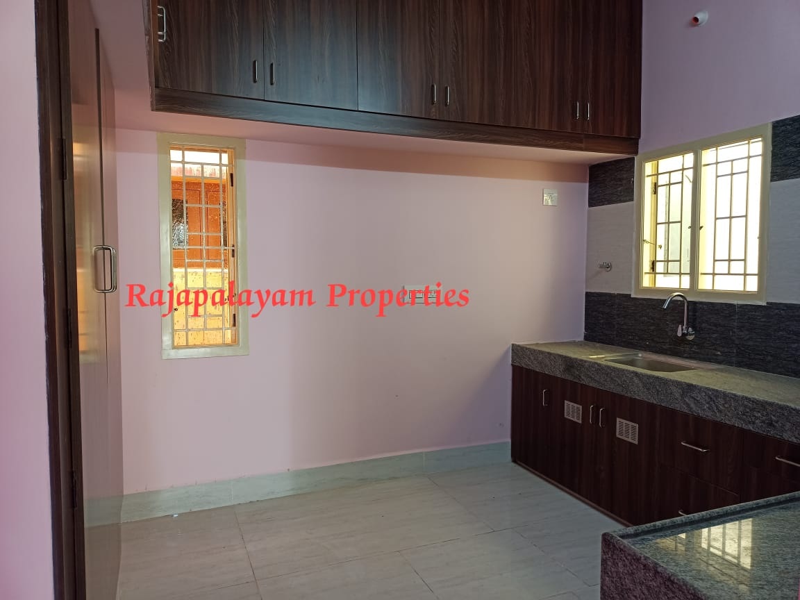 2.40 சென்டில் 2 BHK புதிய வீடு விற்பனைக்கு