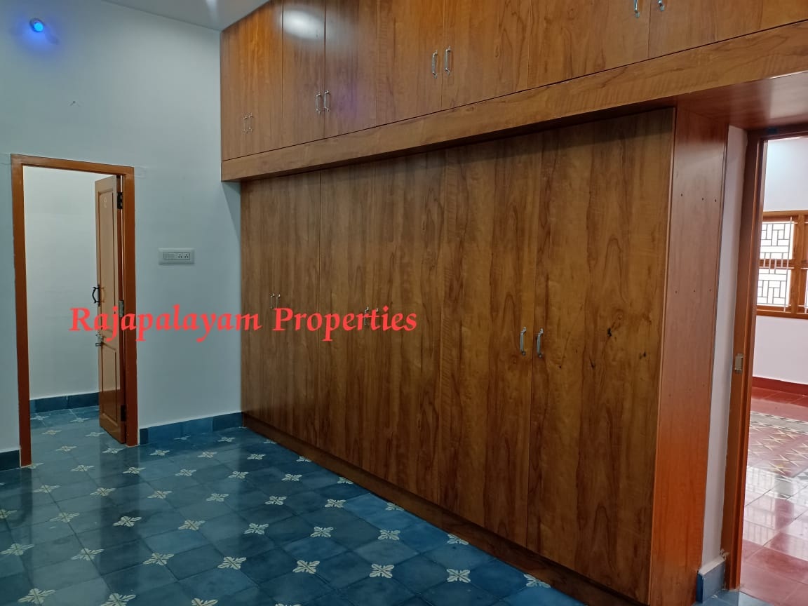 2.65 சென்டில் 2 BHK வீடு விற்பனைக்கு
