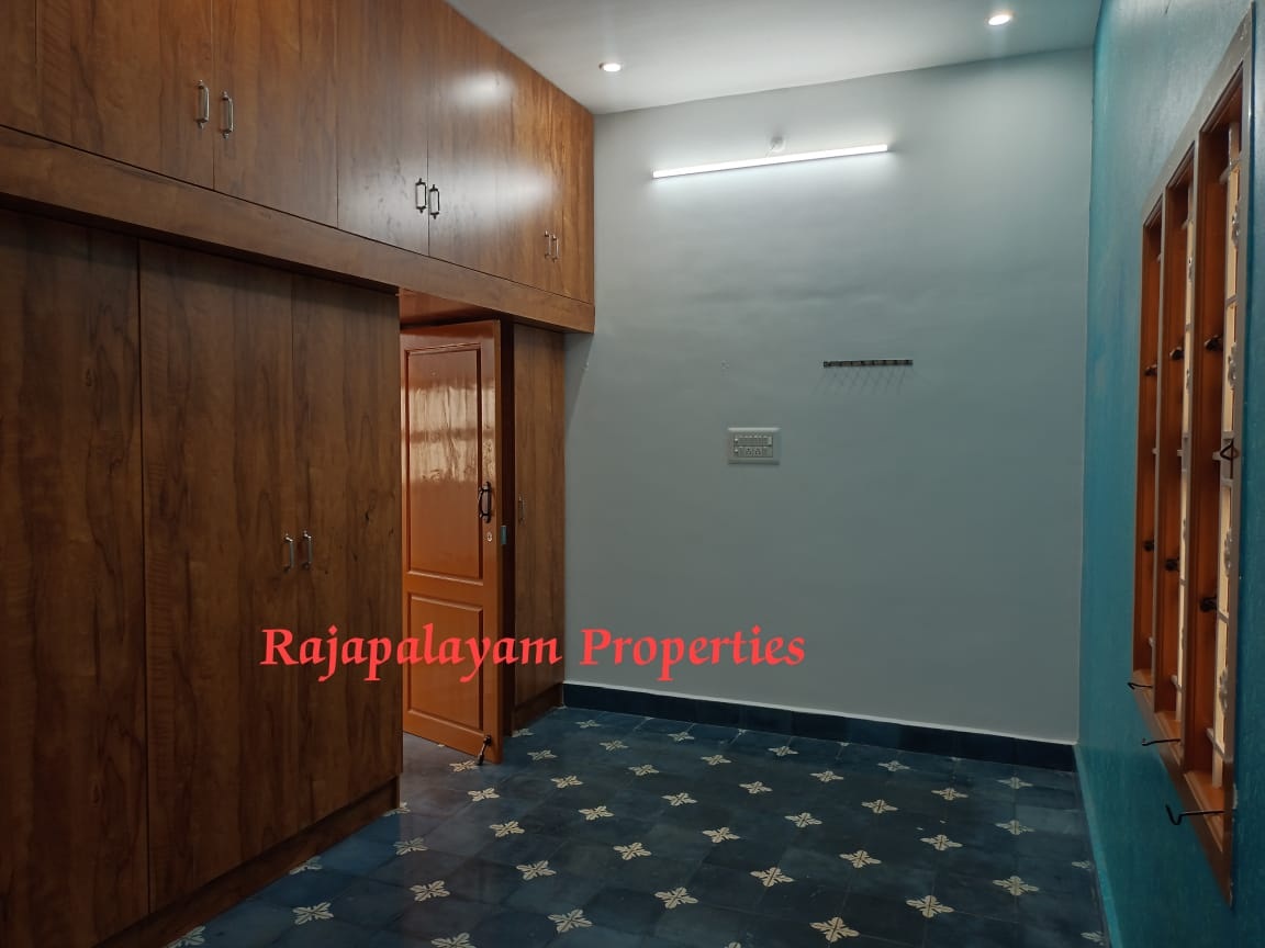 2.65 சென்டில் 2 BHK வீடு விற்பனைக்கு