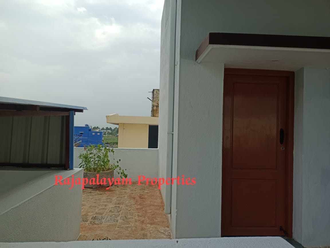 2.65 சென்டில் 2 BHK வீடு விற்பனைக்கு