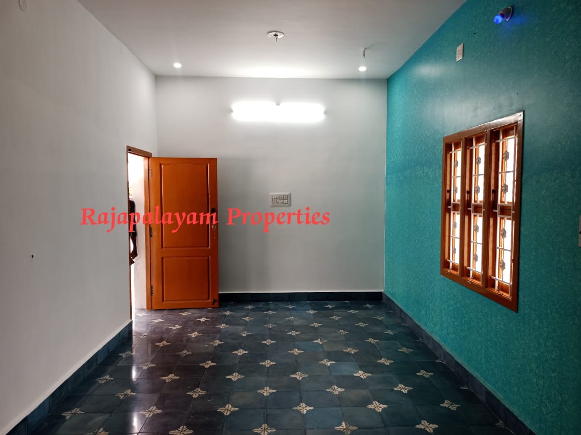 2.65 சென்டில் 2 BHK வீடு விற்பனைக்கு
