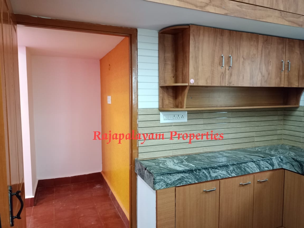 2.65 சென்டில் 2 BHK வீடு விற்பனைக்கு