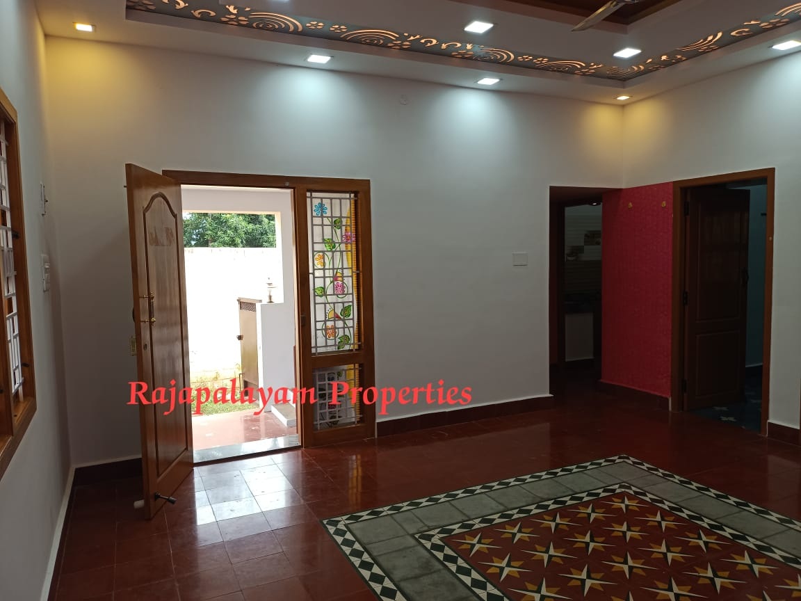 2.65 சென்டில் 2 BHK வீடு விற்பனைக்கு