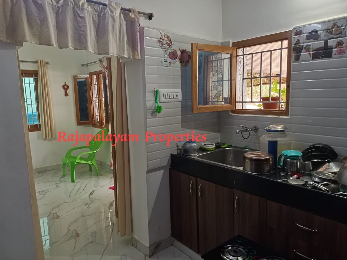 3.75 சென்டில் 2 BHK வீடு விற்பனைக்கு